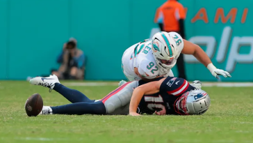 Miami Dolphins defensive tackle Zach Sieler