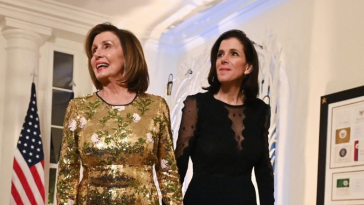 Nancy Pelosi and her daughter Alexandria